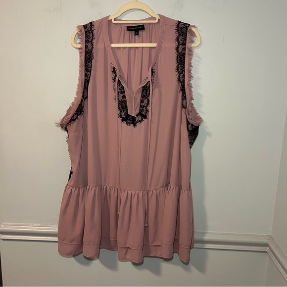 Lane Bryant Pink Chiffon Black Lace Accent Tiered Drop-Waist Peplum Top Size 28 - Picture 2 of 10